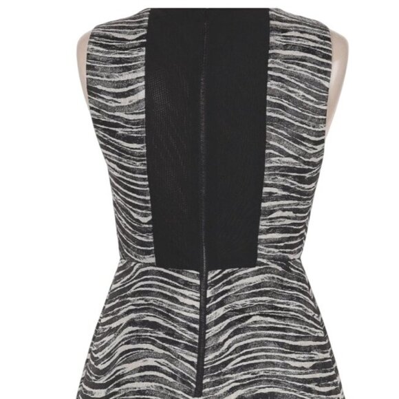 Alice + Olivia Everleigh Sheath Mini Dress 6 Black Silver Zebra Animal Print - Picture 5 of 10